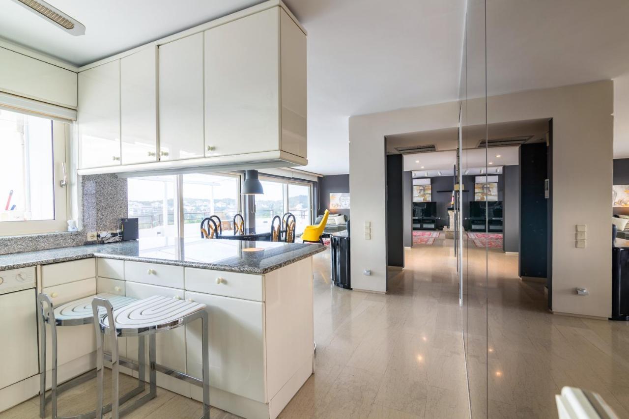 Sunlight House - Palatial Fully Equipped Apartment Near The Sea Атина Екстериор снимка